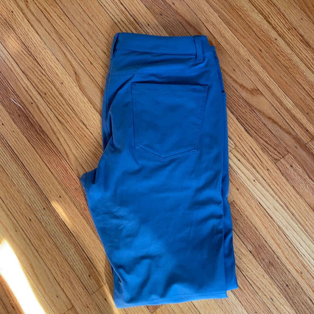 Like new lululemon ABC pant